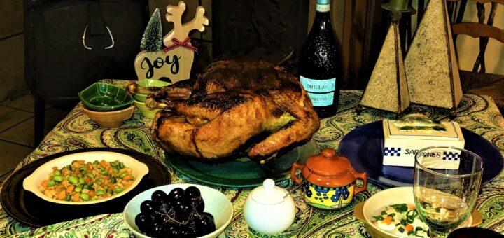 thanksgiving table horizontal image