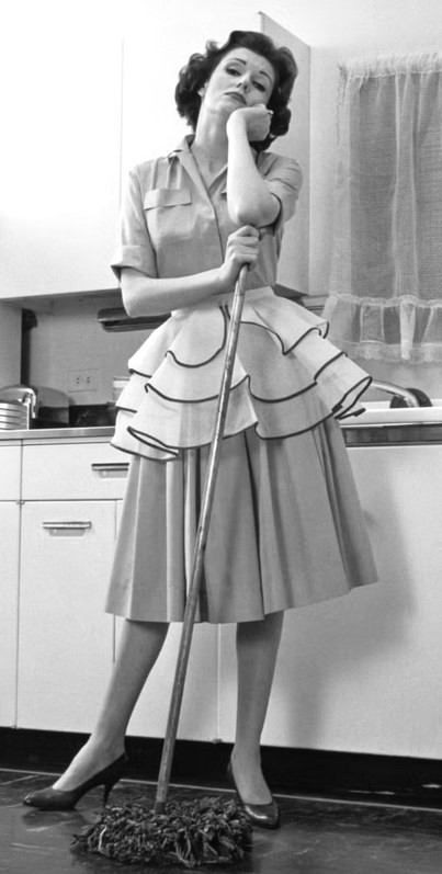 Summer Dressing and Accessories, Easy Beachwear to Glamorous Evening Looks: Top Trends 38 SD 25 Image 1950s housewife credit Country Living magazine cropped.jpg