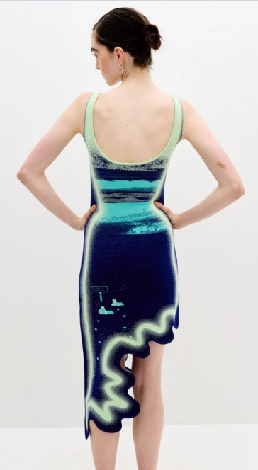 Summer Dressing and Accessories, Easy Beachwear to Glamorous Evening Looks: Top Trends 47 SD 25 PH navy ble dress back.jpg
